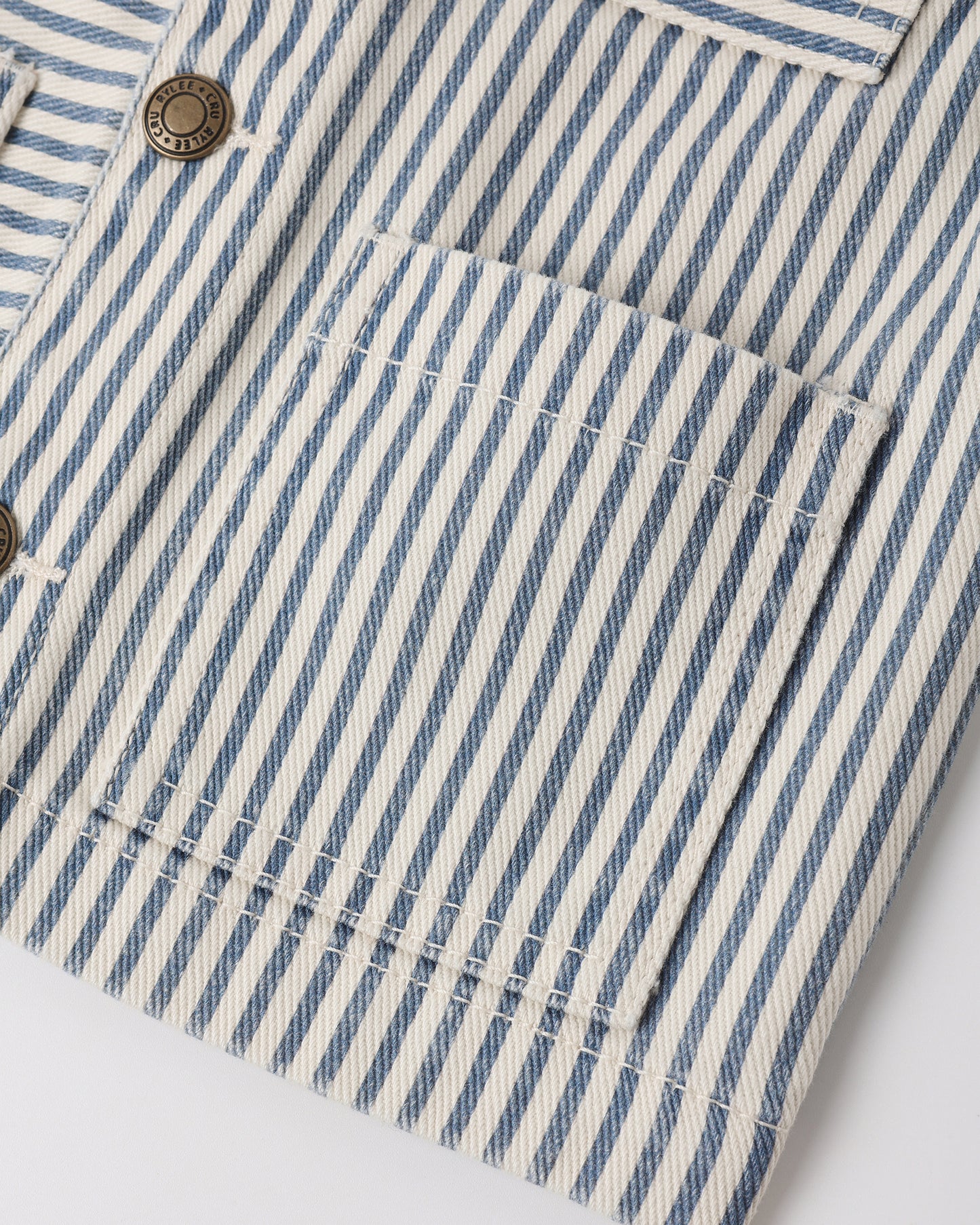 Jeansjacke mit Eisenbahnstreifen