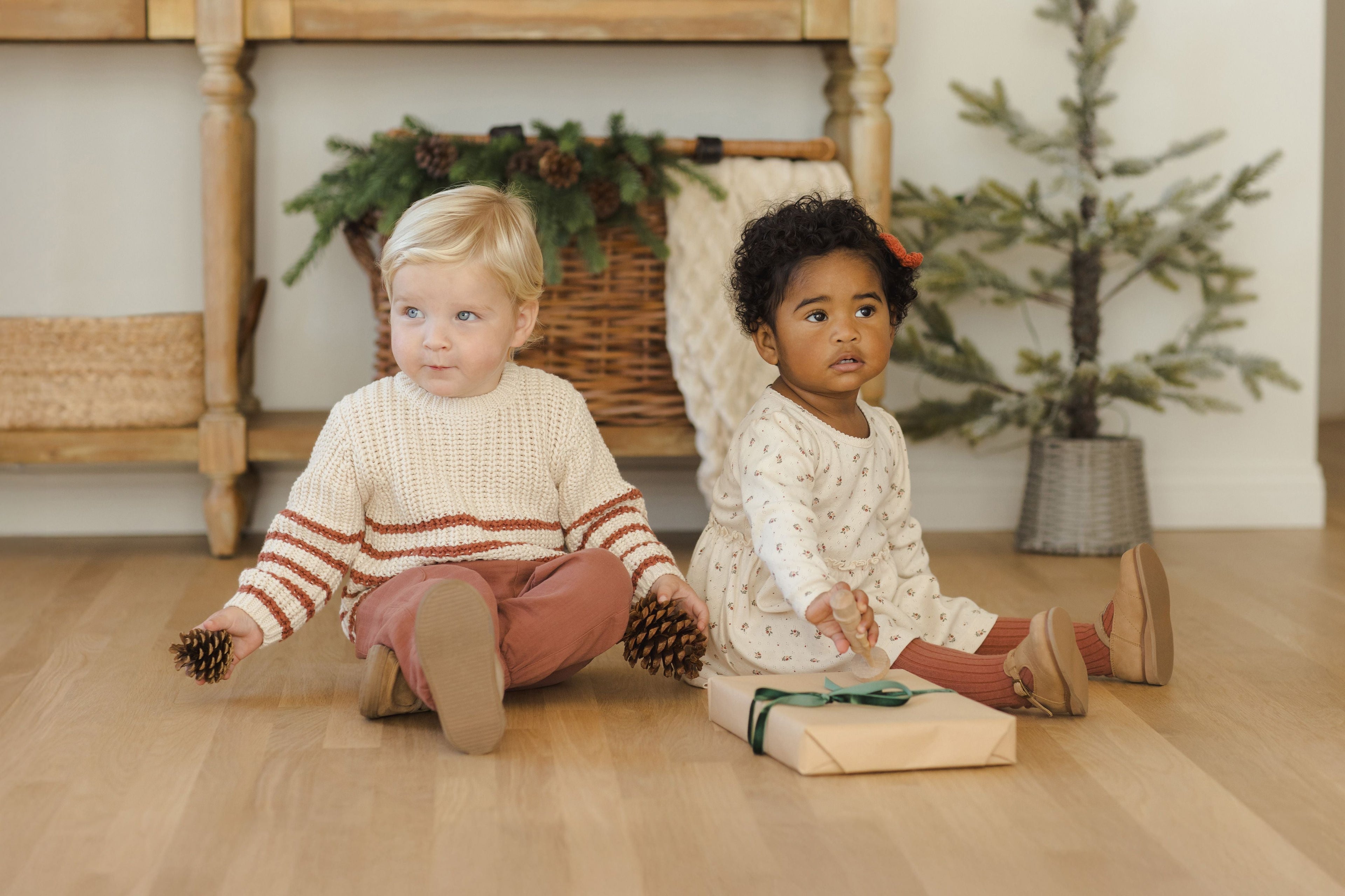 Baby's First Christmas: Cozy Moments to Treasure