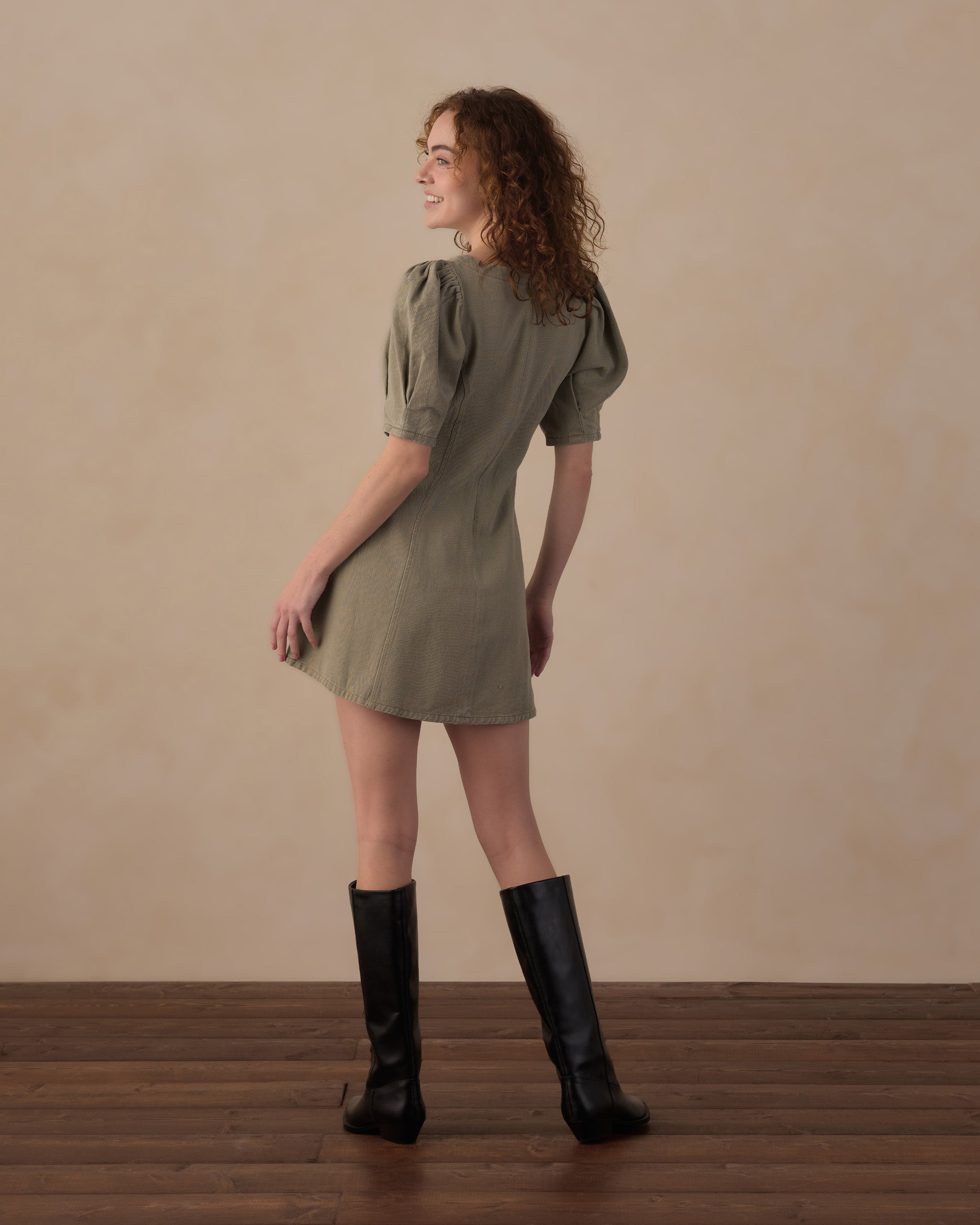 Women's Levi Mini Dress Dark Sage, L at Rylee + Cru
