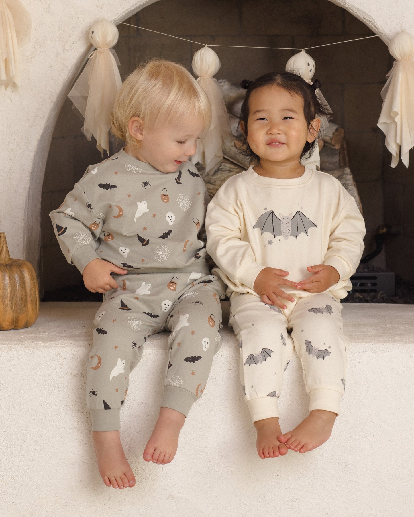 Relaxed Fleece Sweatpant Baby Bats - Rylee + Cru | Kids Clothes | Trendy Baby Clothes | Modern Infant Outfits |