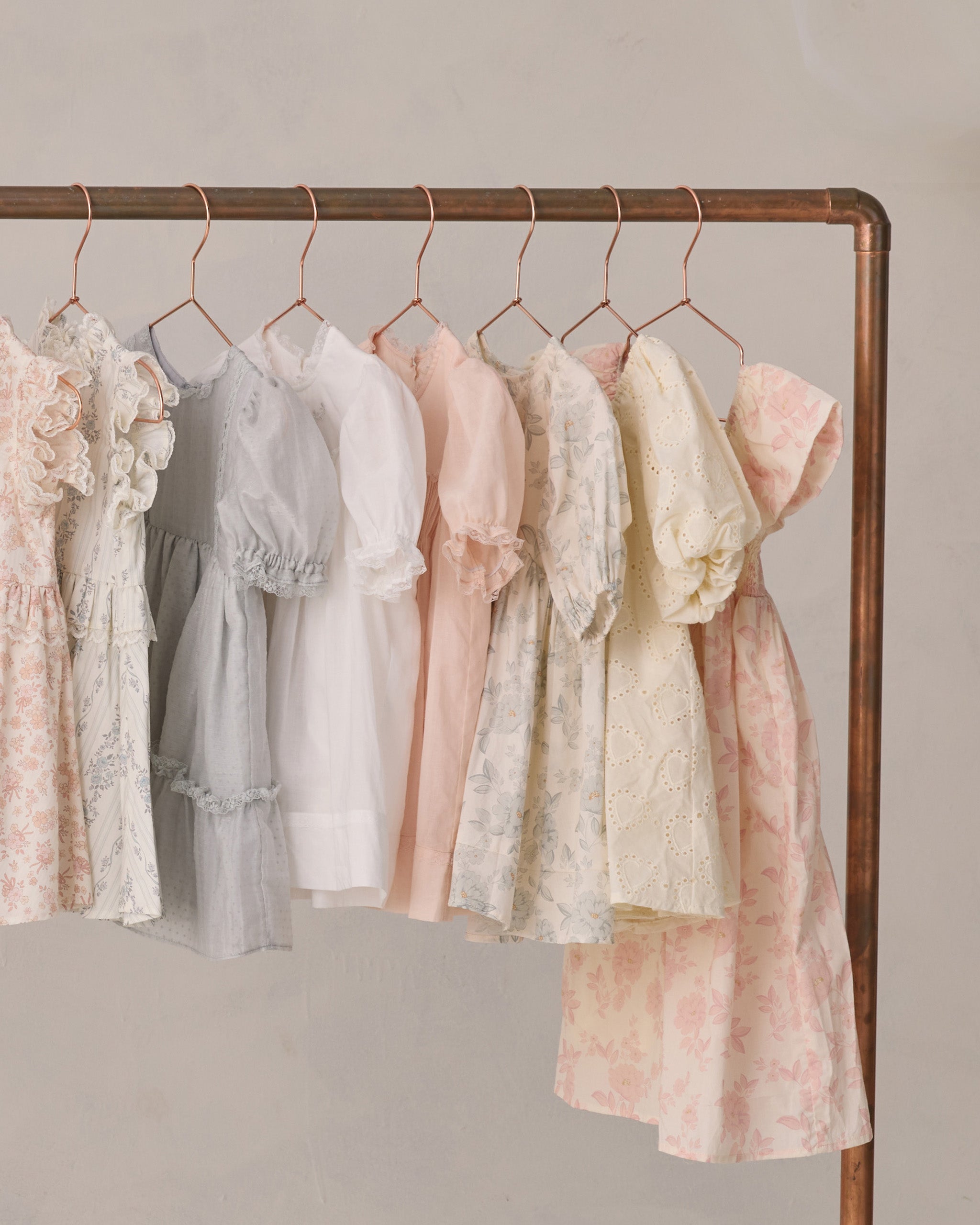 Luna Dress Mist English Rose – Noralee