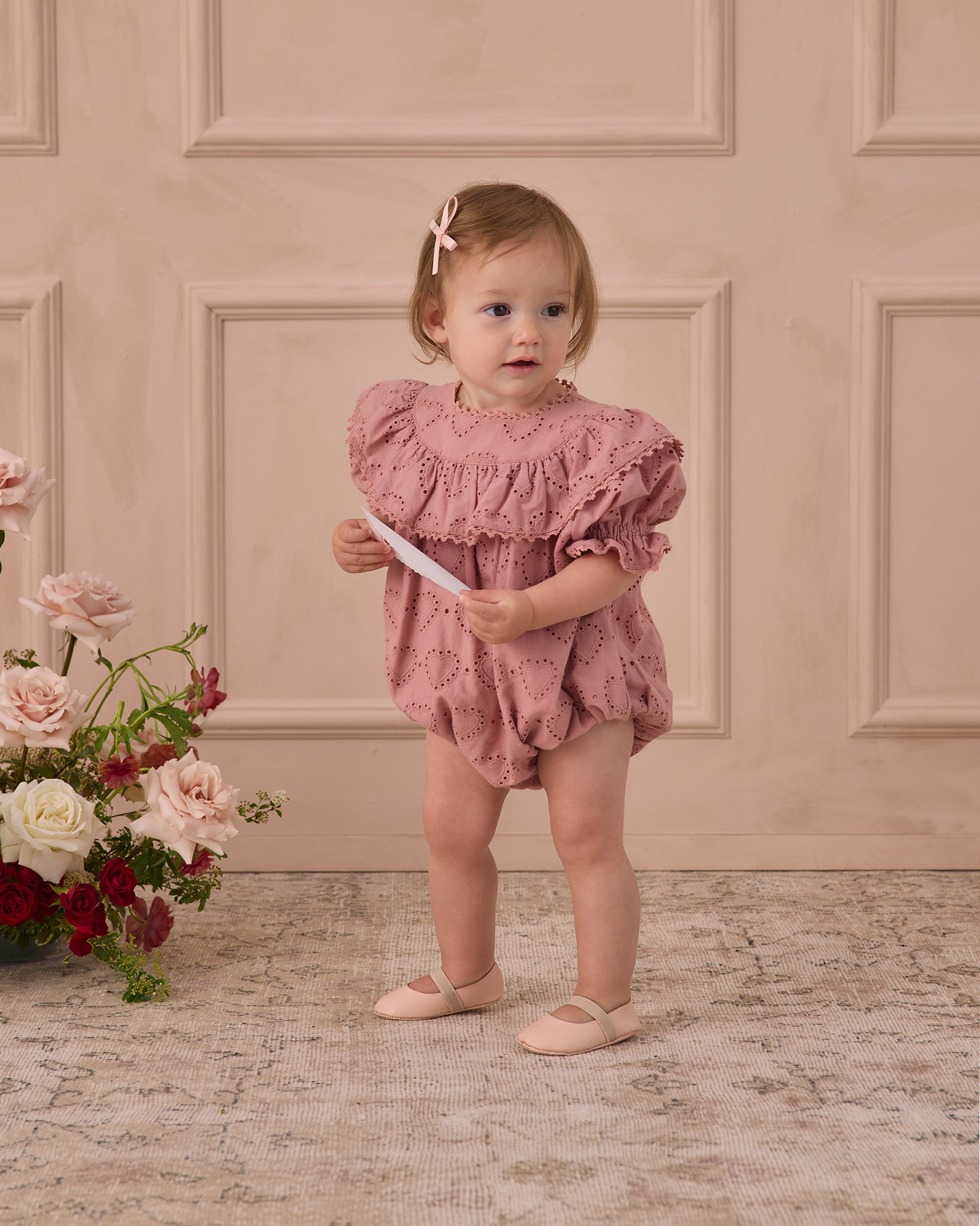 modern christening dresses 3d Flower Appliques Baby Christening Gowns Capped Sleeves Baptism Wear Bead Formal Infant Dress With Bonnet