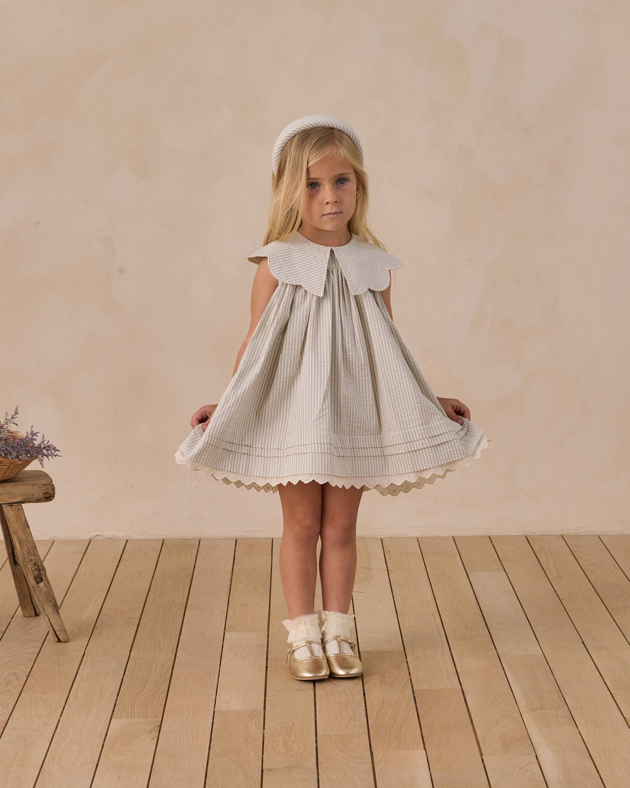 green emerald velvet dress Amazon.com: Girls Fall Dress Long Sleeve Casual Red Dresses Plaid Round  Neck with Belt 7-8Y: Clothing, Shoes & Jewelry main image 0