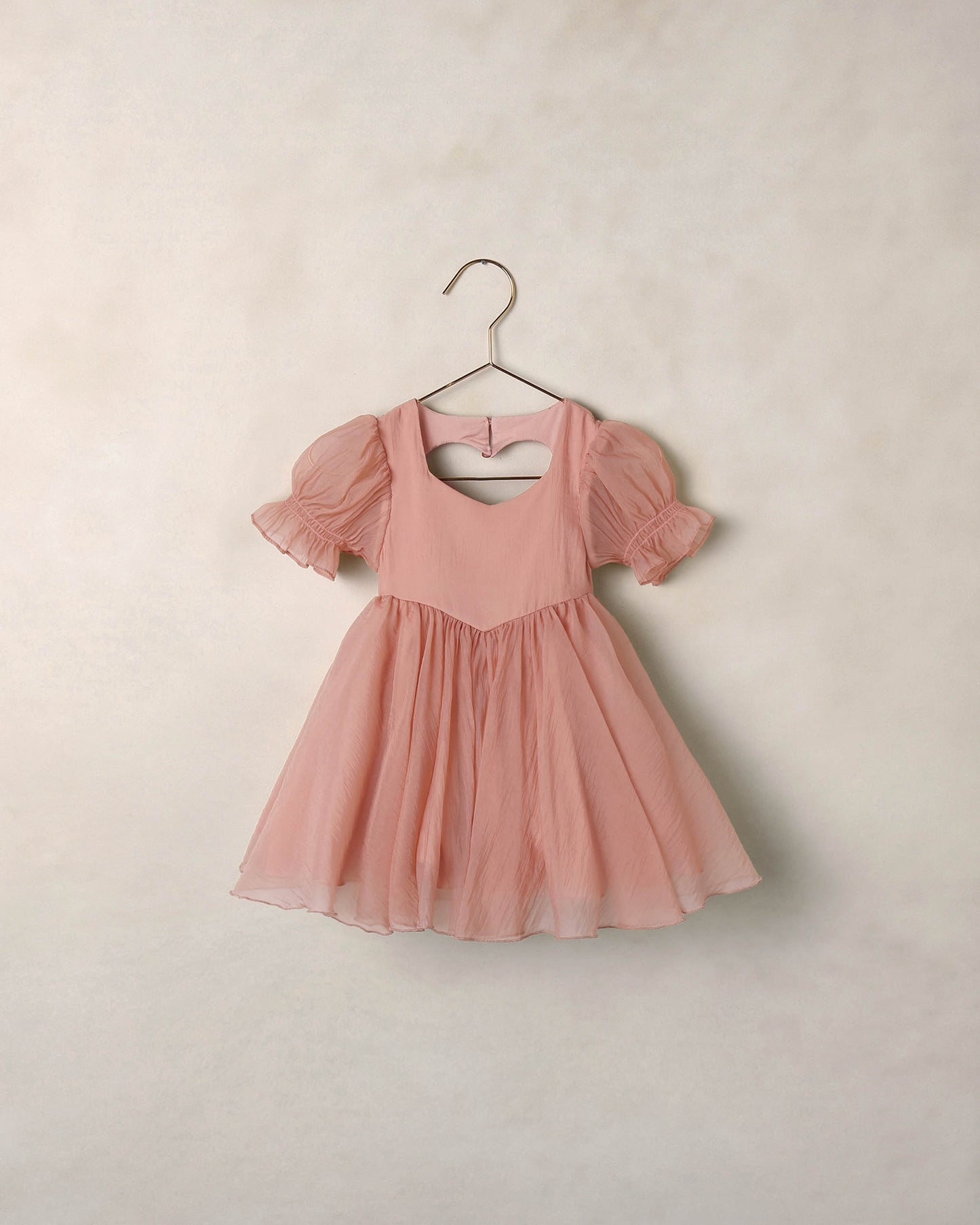 valentine pink dress Chic Valentines Day Dresses to Style This Year