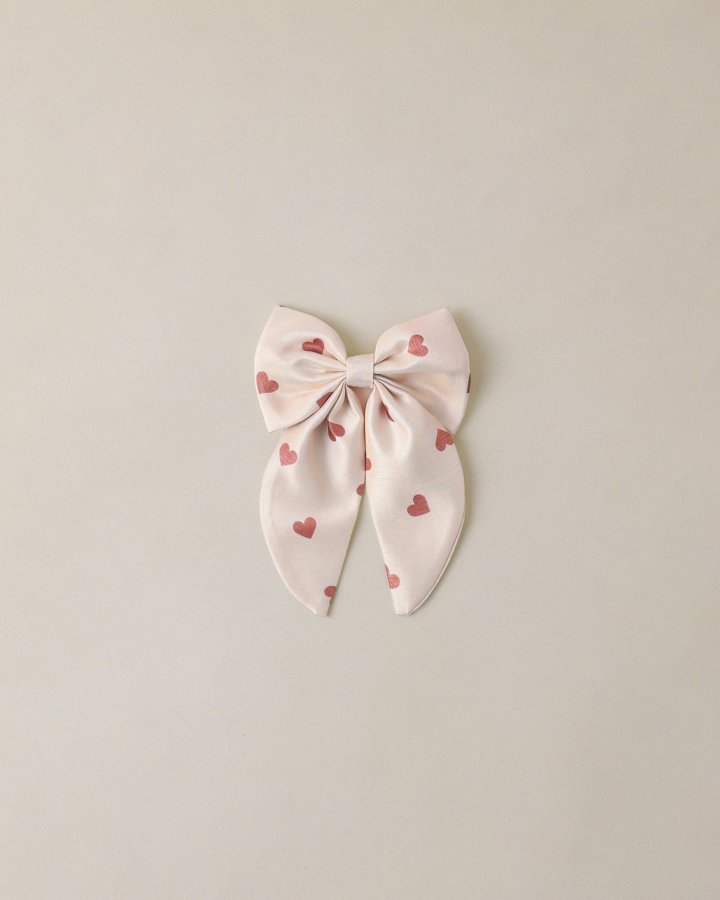 Everly Bow Red Hearts