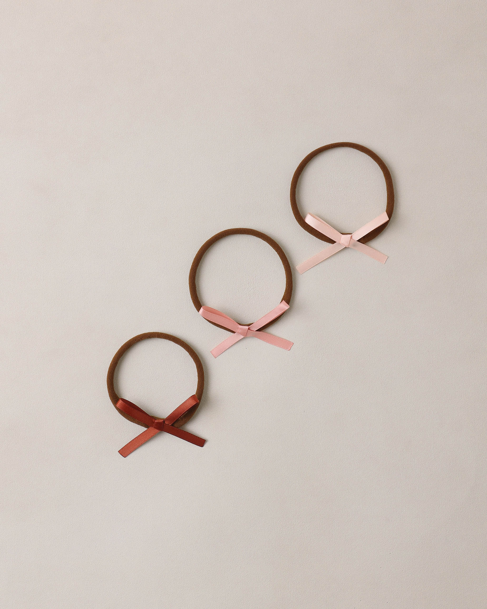 婴儿蝴蝶结头带 |腮红、红色、粉色