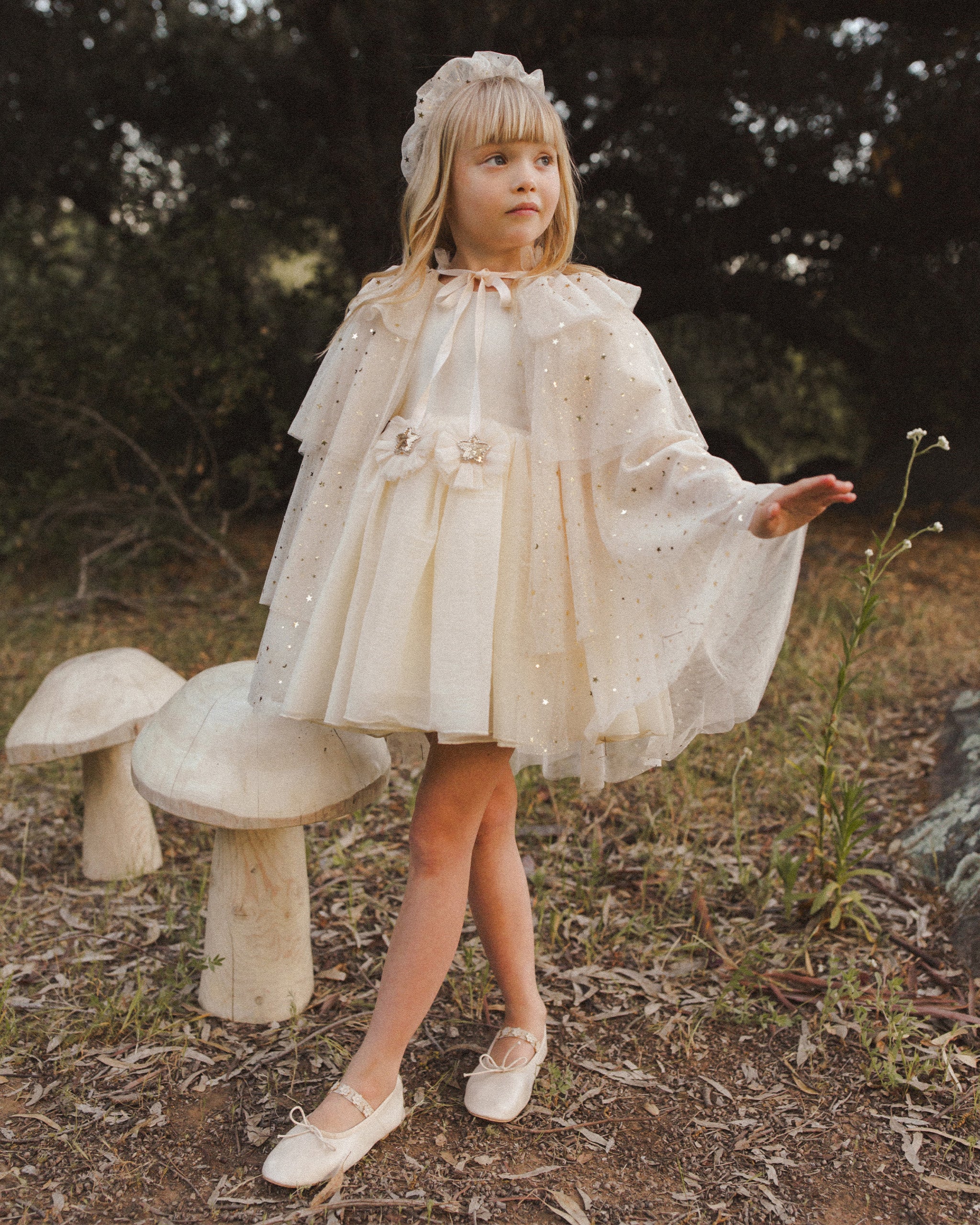 Tulle Cape || Champagne Stars