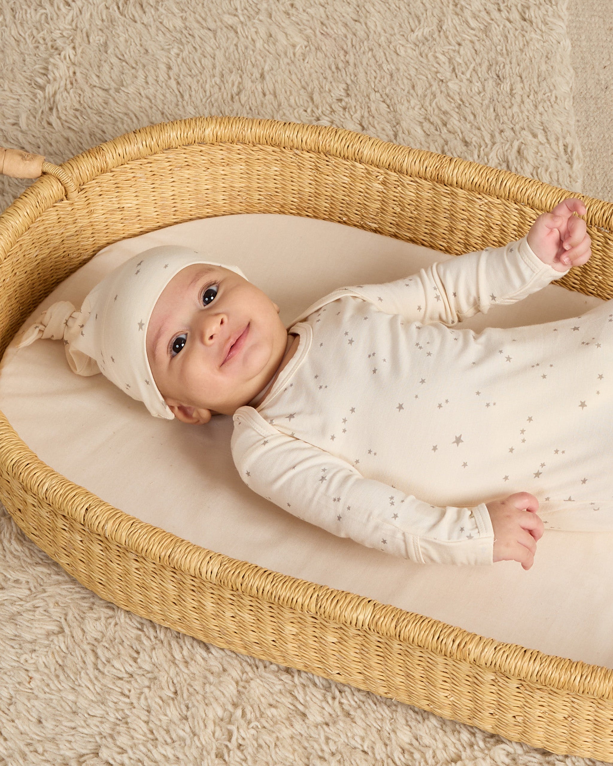 Knotted Baby Hat || Twinkle