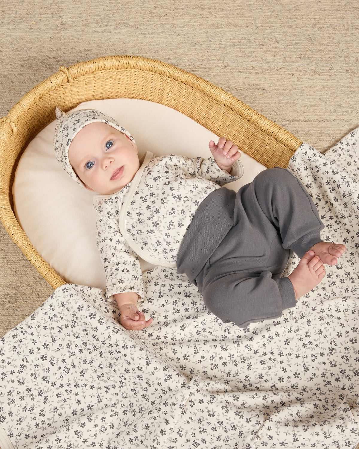 Quincy Mae Swaddle Blanket in Swans