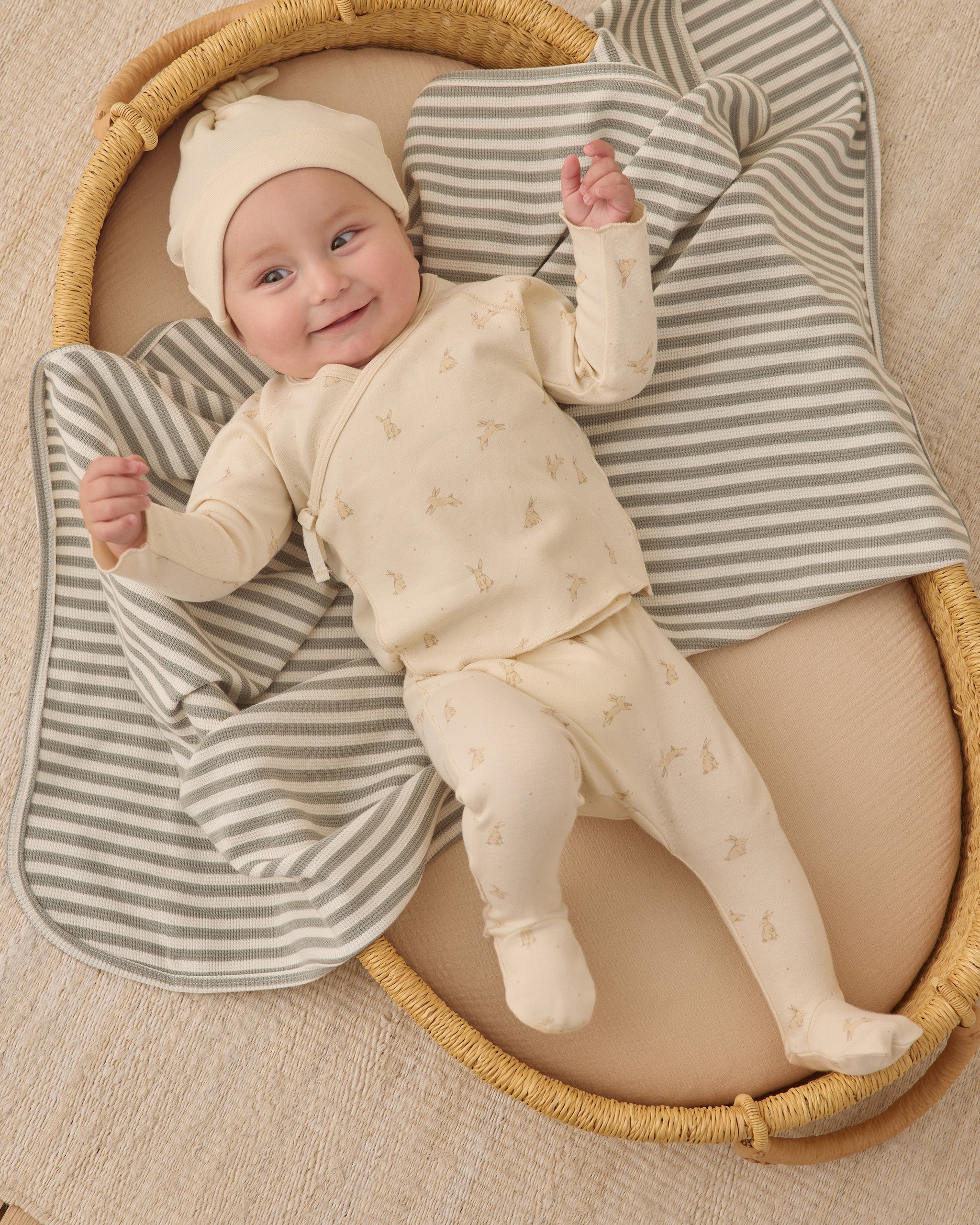 トップス Baby pants set up Wrap Top + Footed Pant Set Bunnies – Quincy Mae