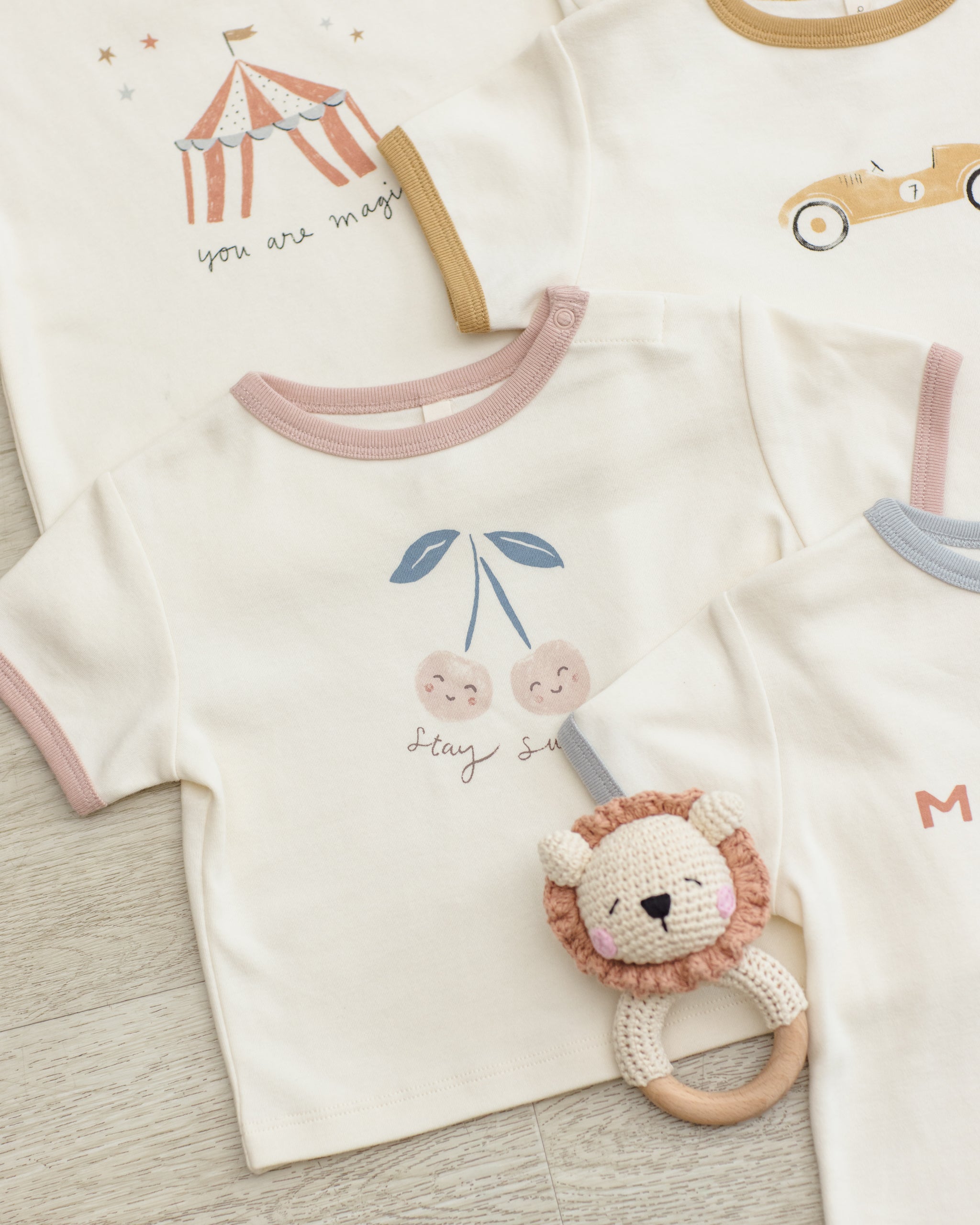 Ringer Tee Cherry – Quincy Mae