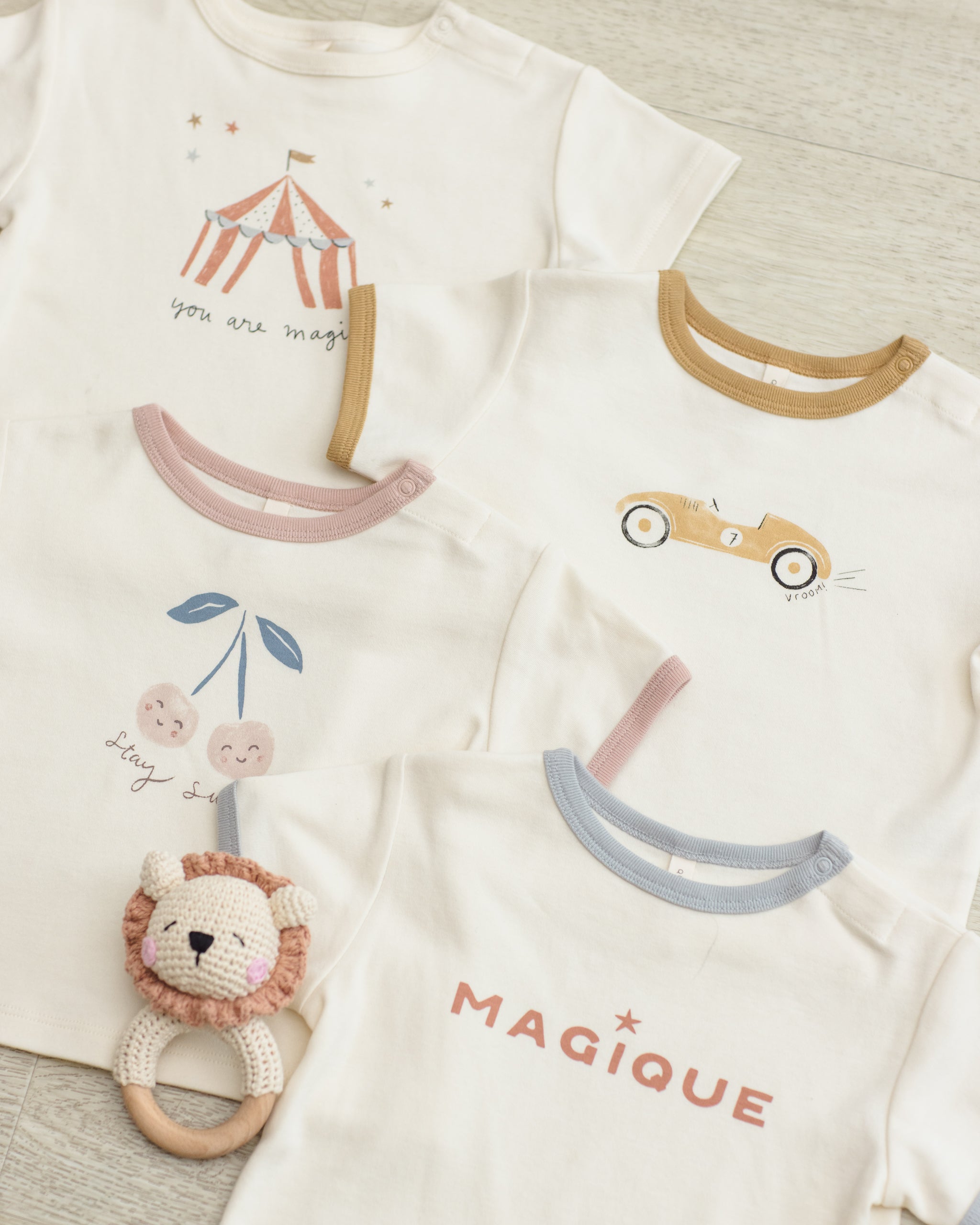 Ringer Tee Magique – Quincy Mae