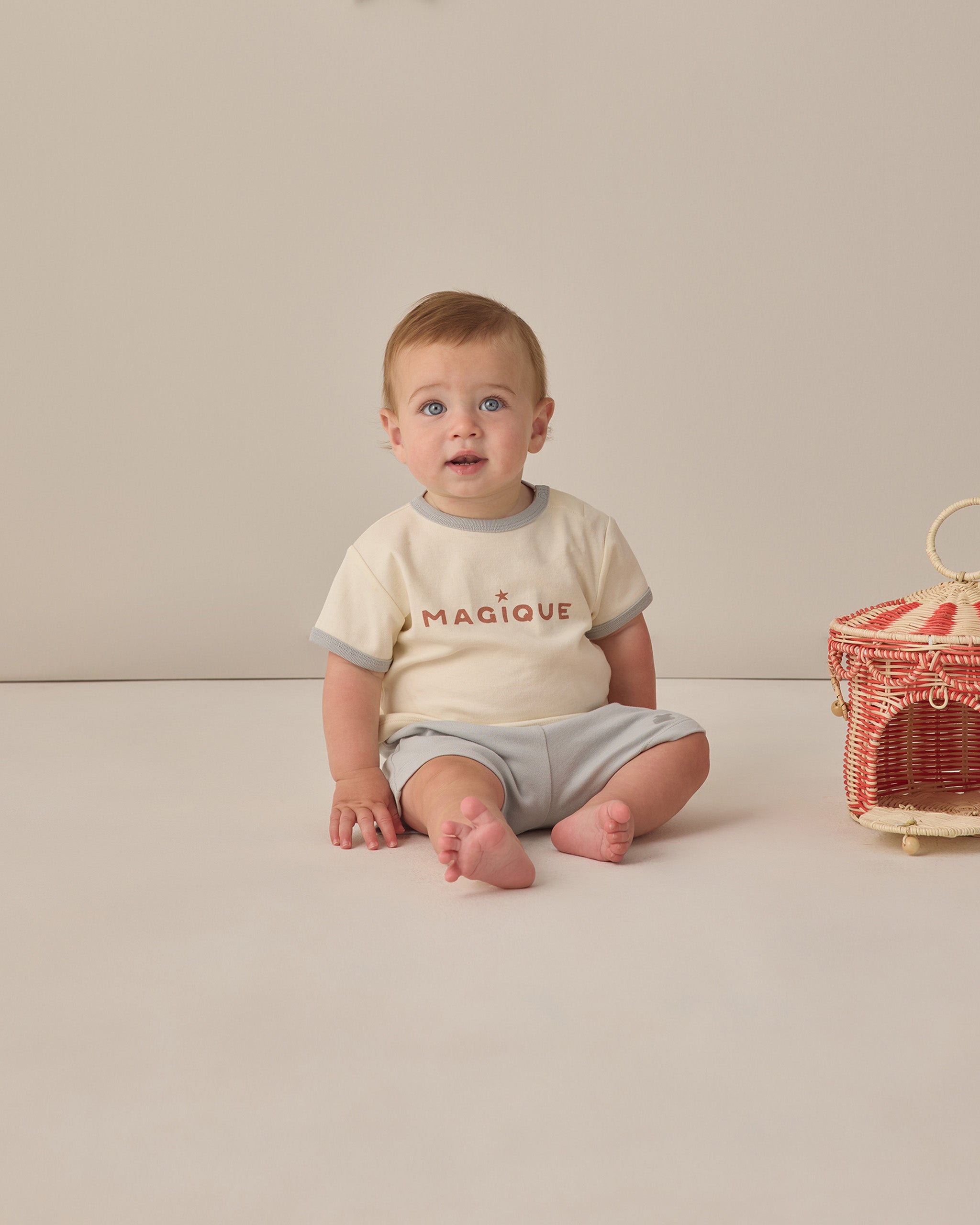 Ringer Tee Magique – Quincy Mae