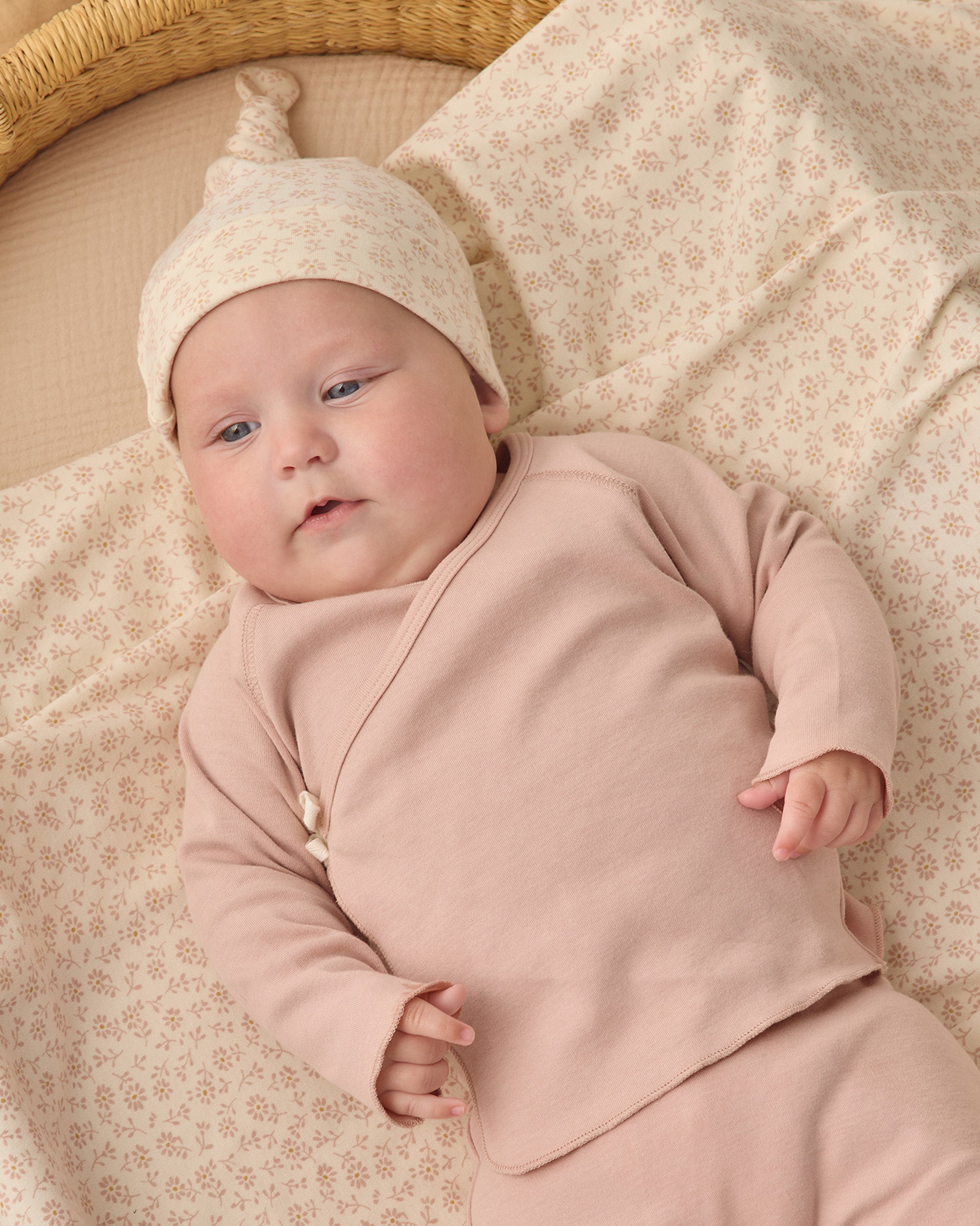 Knotted Baby Hat Ditsy – Quincy Mae