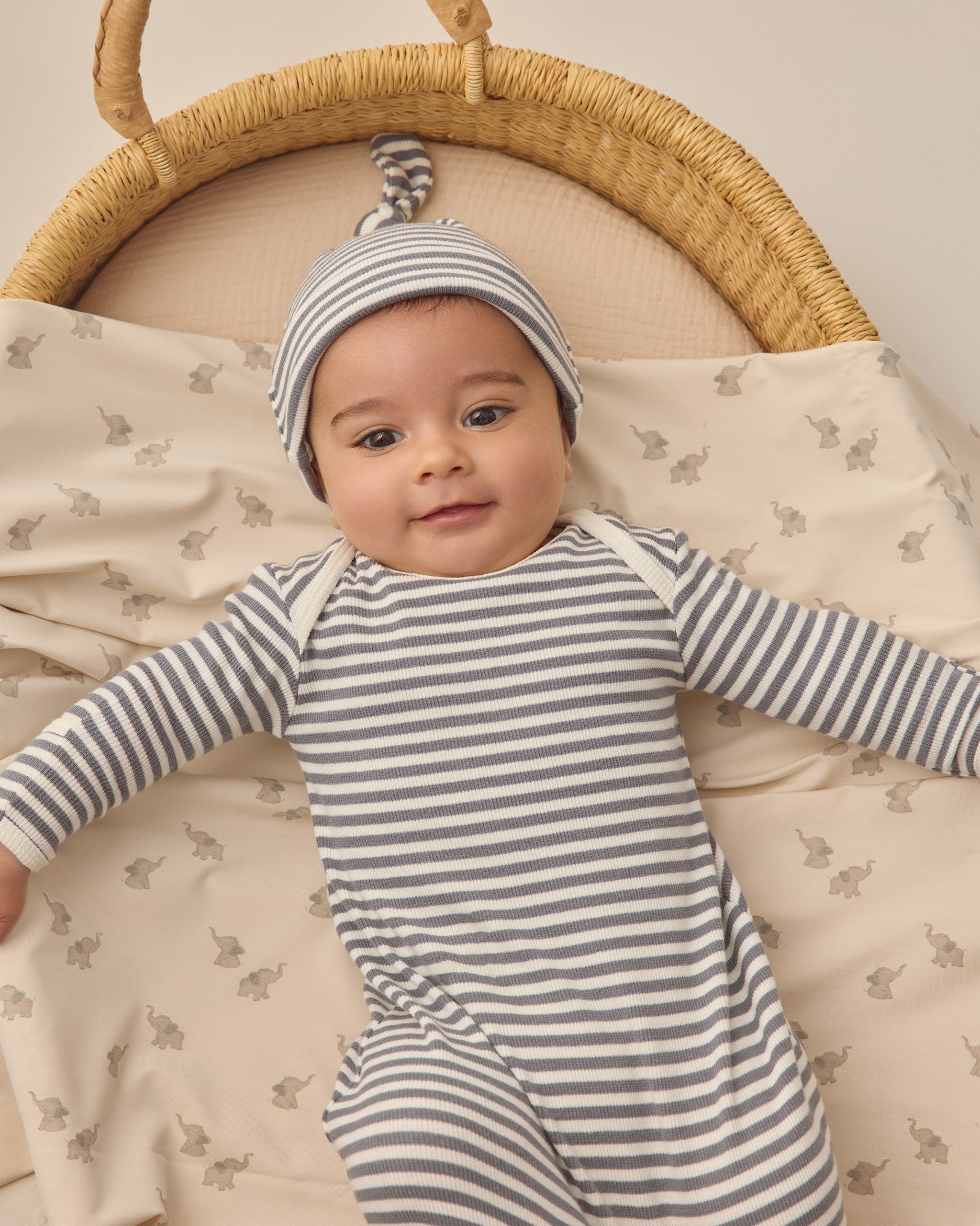 Knotted Baby Gown + Hat Set Ocean Stripe – Quincy Mae