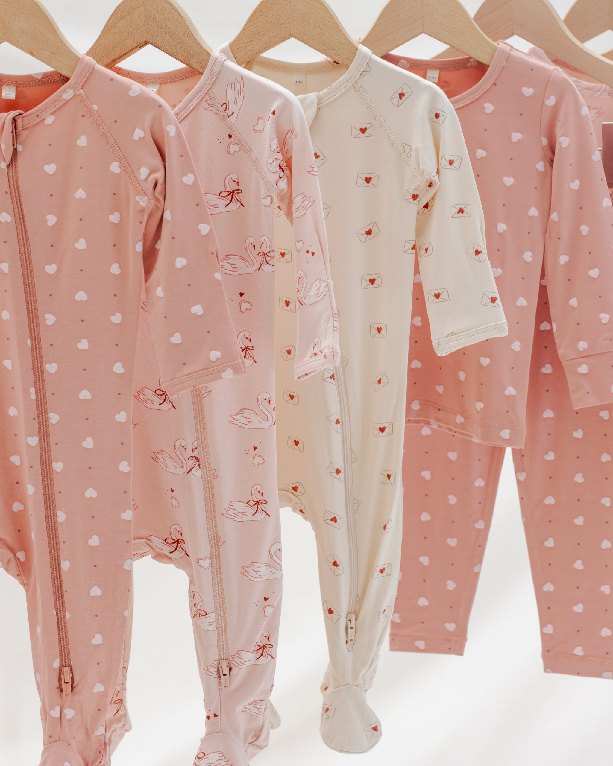 Bamboo Zip Footie Pink Hearts