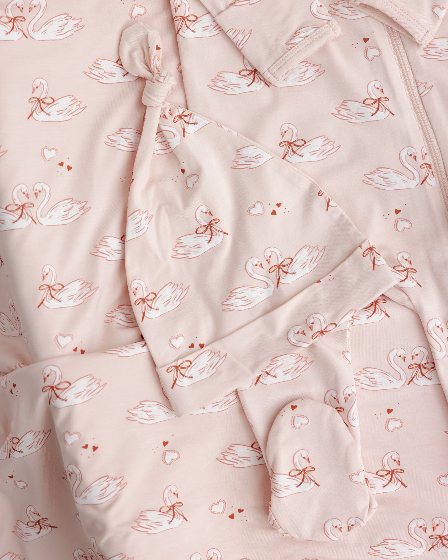 Bamboo Swaddle + Knotted Hat Swans