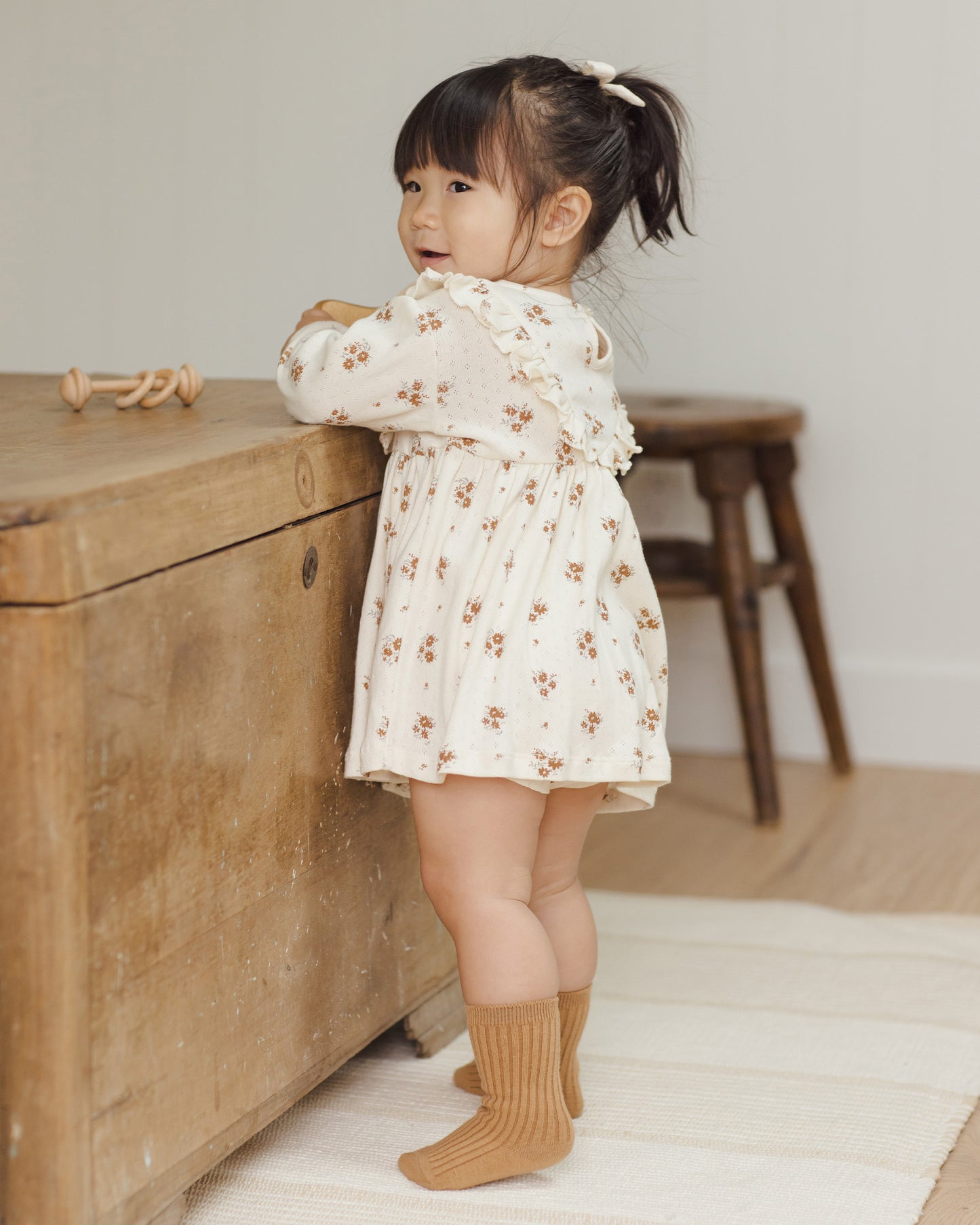 Long Sleeve Ruffle V Dress || Autumn Flora