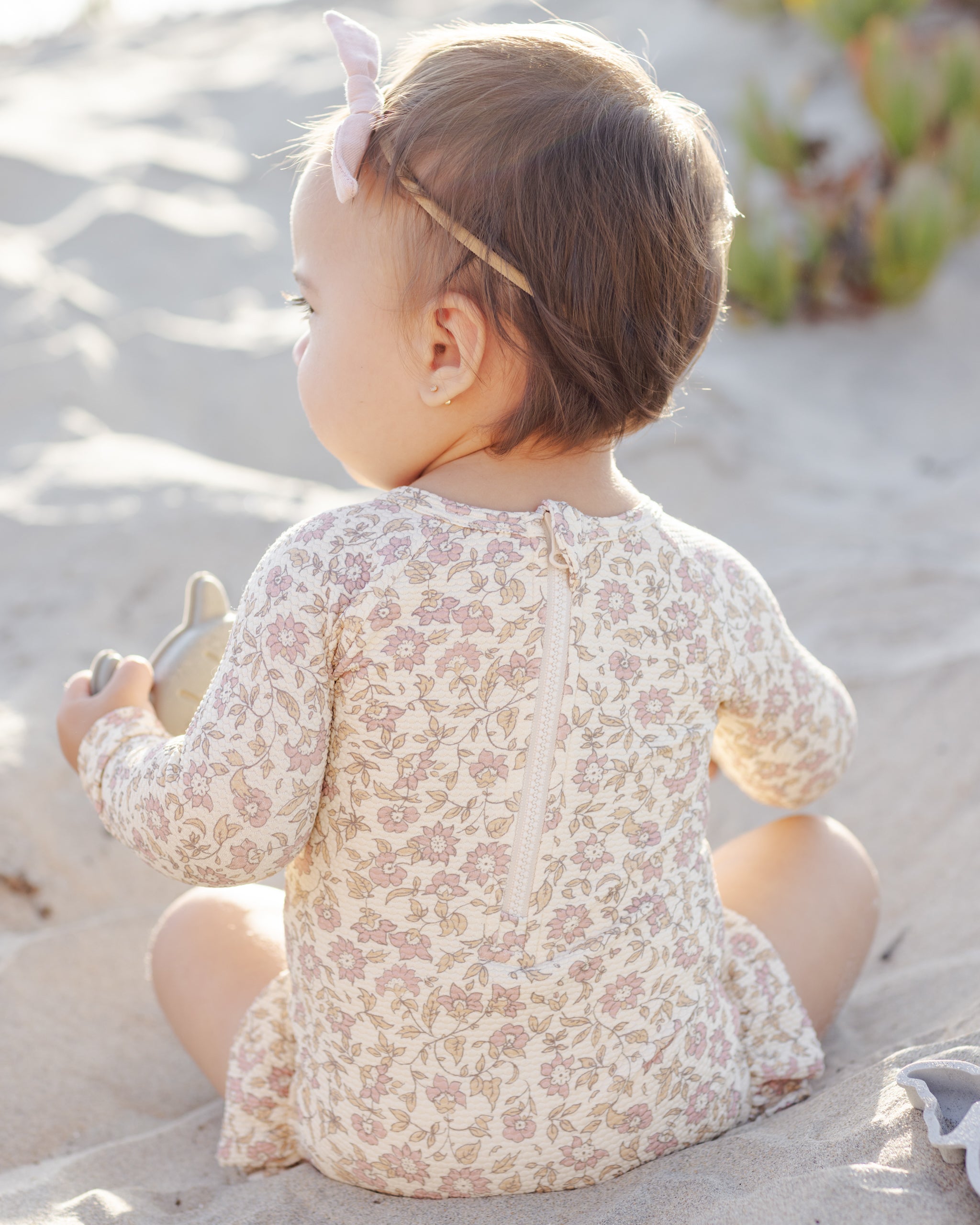 Olivia Rashguard One-Piece Dahlia – Quincy Mae