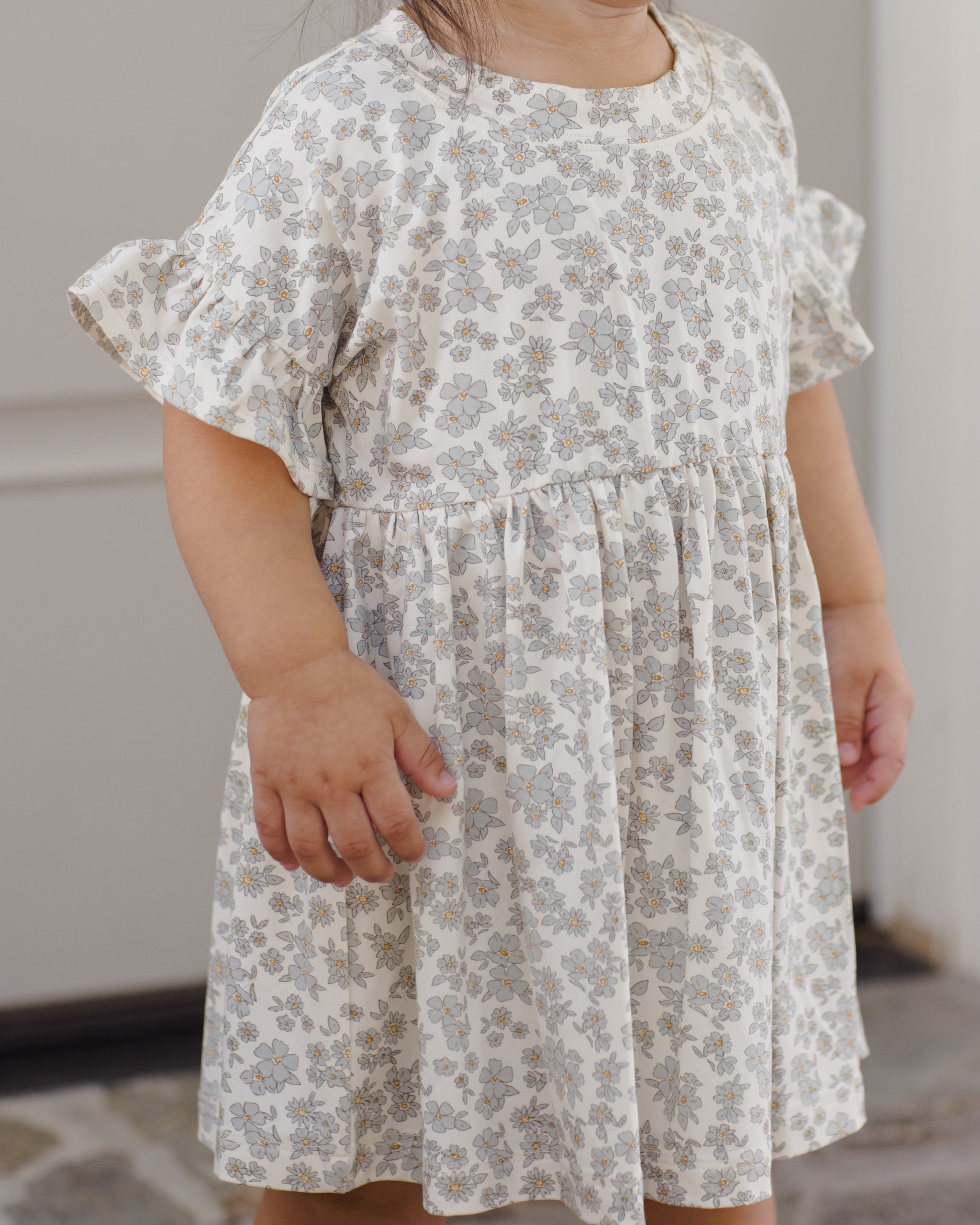 ワンピース Baby Bette Dress - Dried Moss 18-24M Bamboo Babydoll Dress Blue Floral – Quincy Mae