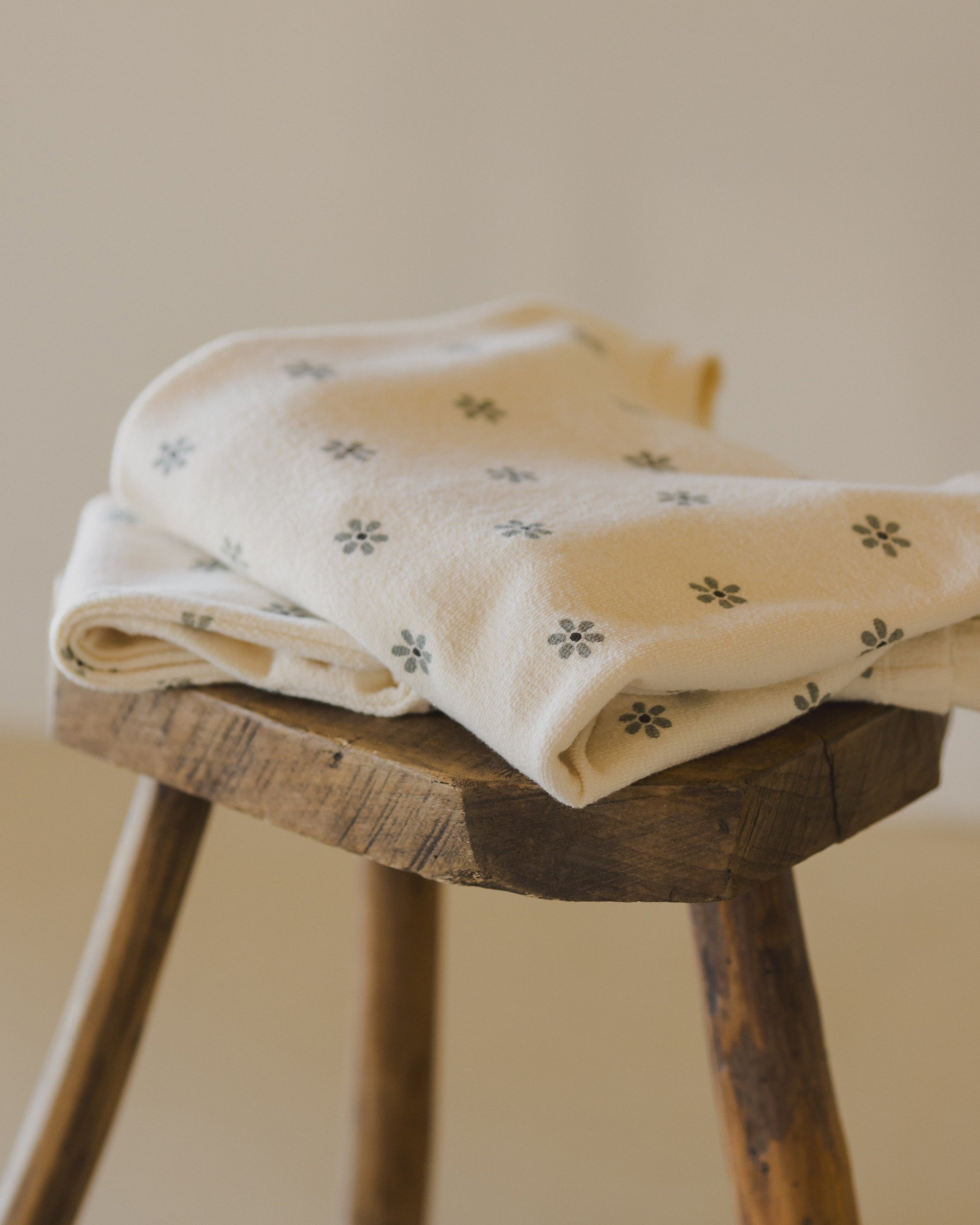Rylee + Cru Spongey Knit Set - Yellow Daisy