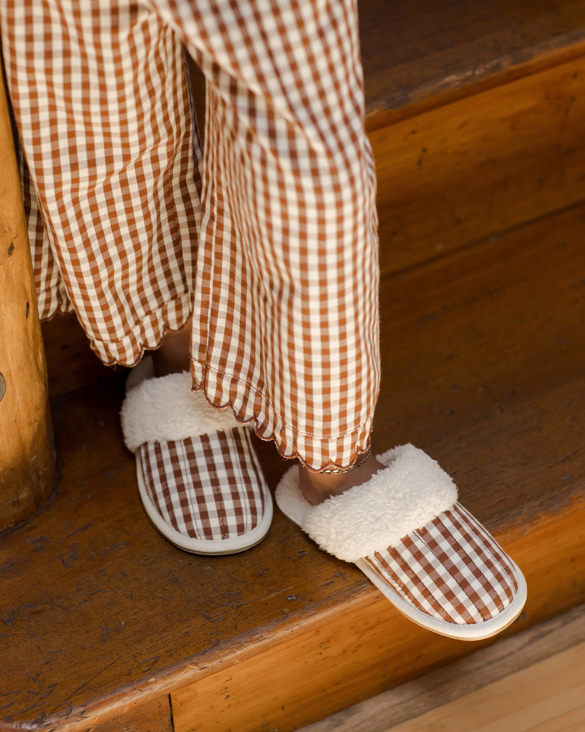 Slippers || Brick Gingham