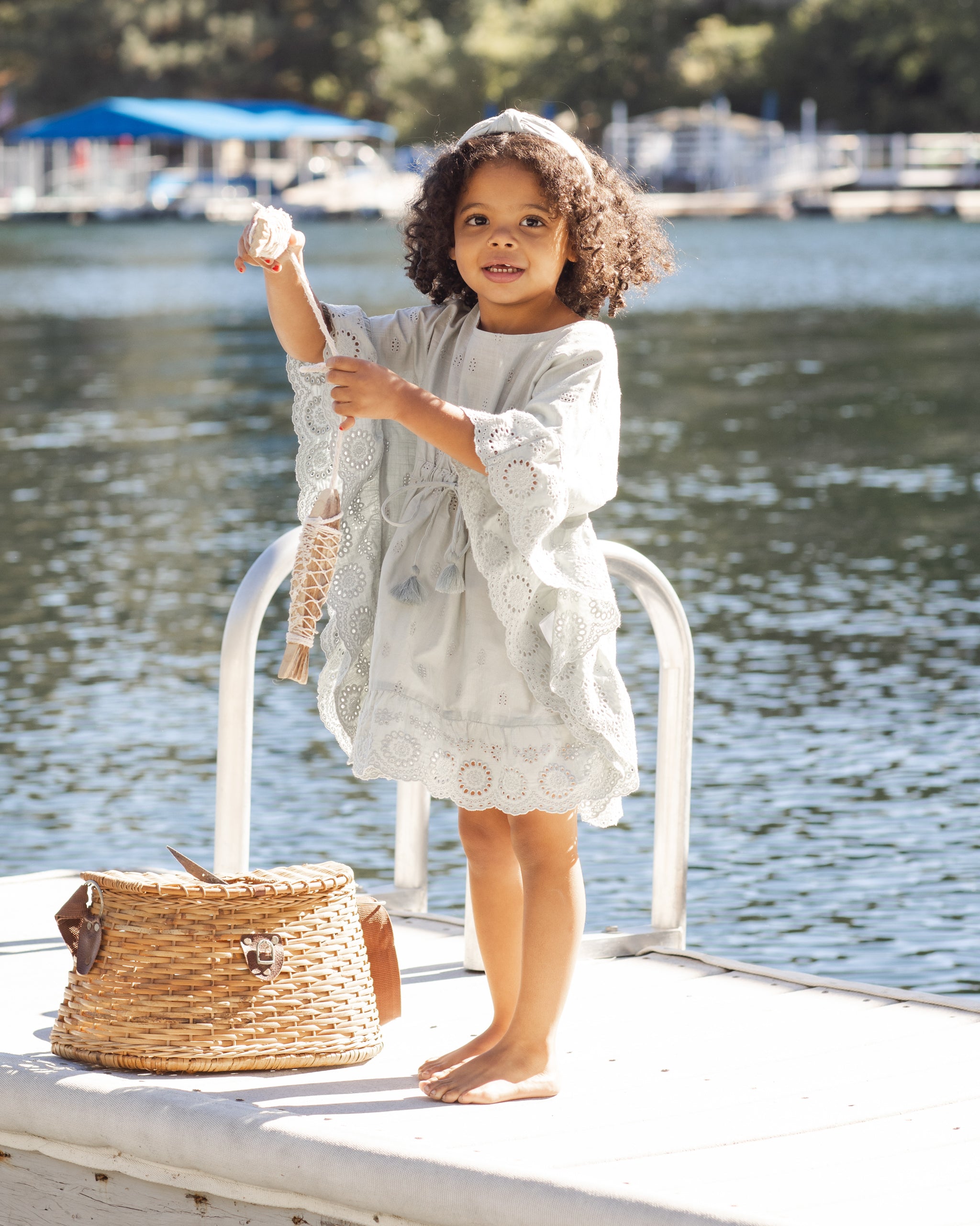 قفطان يغطي رغوه البحر