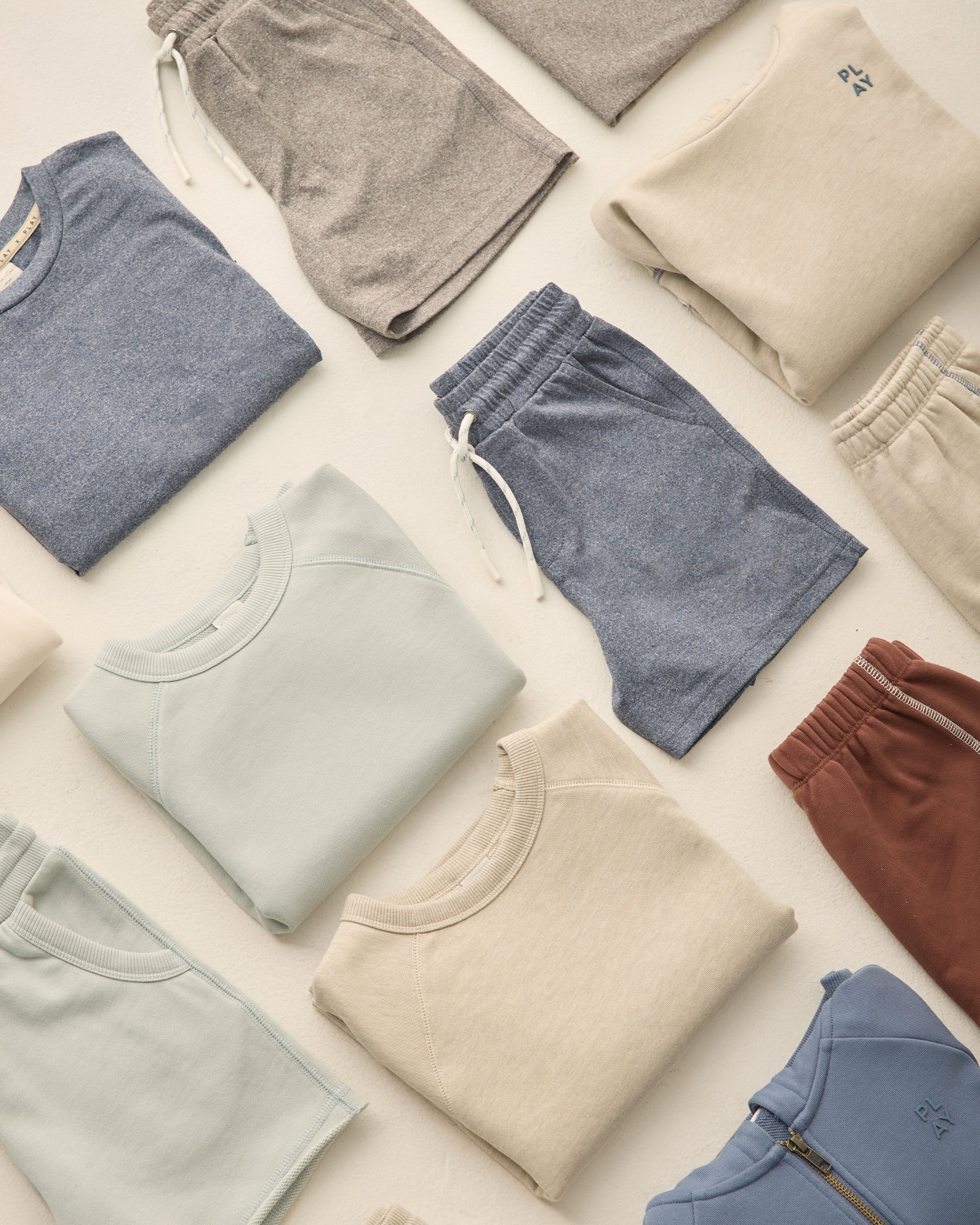 Oceanside Tech Short Heathered Marine