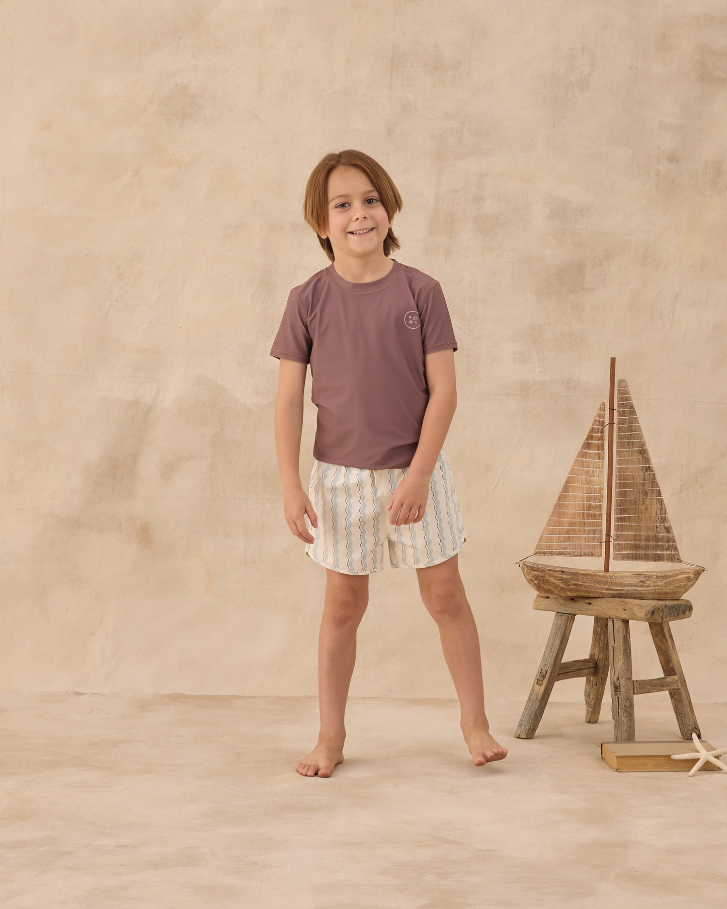 Badehose mit Wellenstreifen