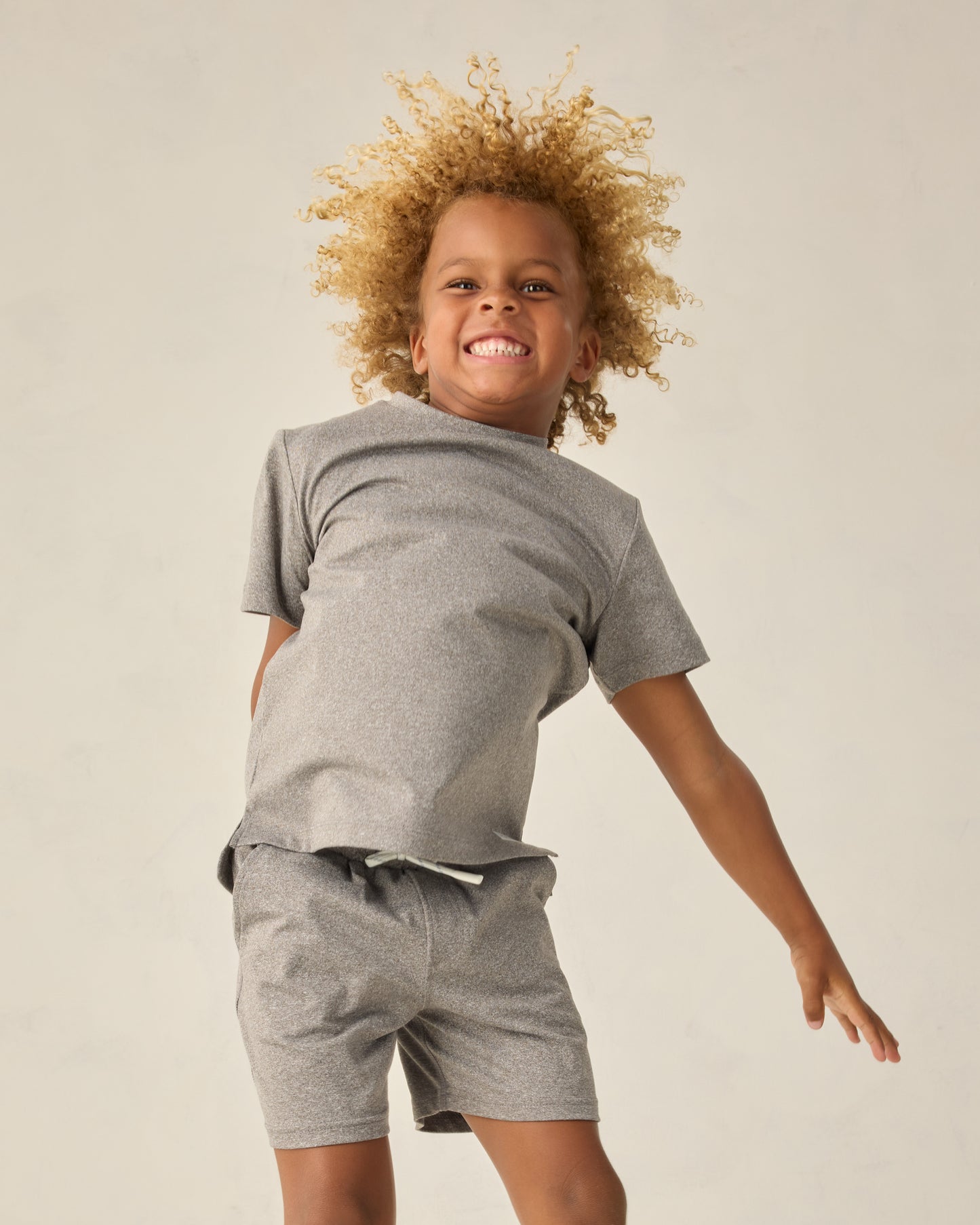 Cove Essential Tee Heathered Grey