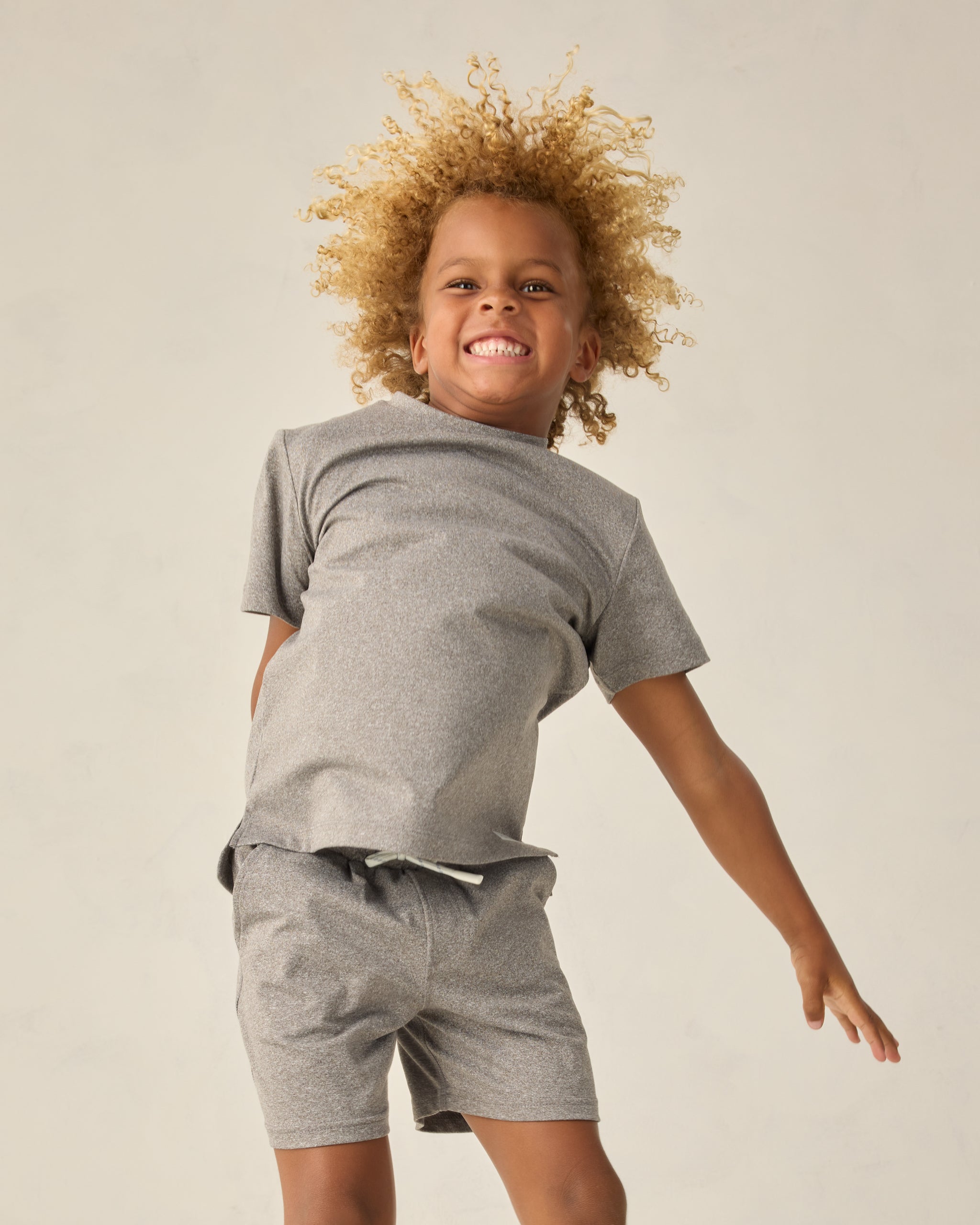 Cove Essential Tee Heathered Grey