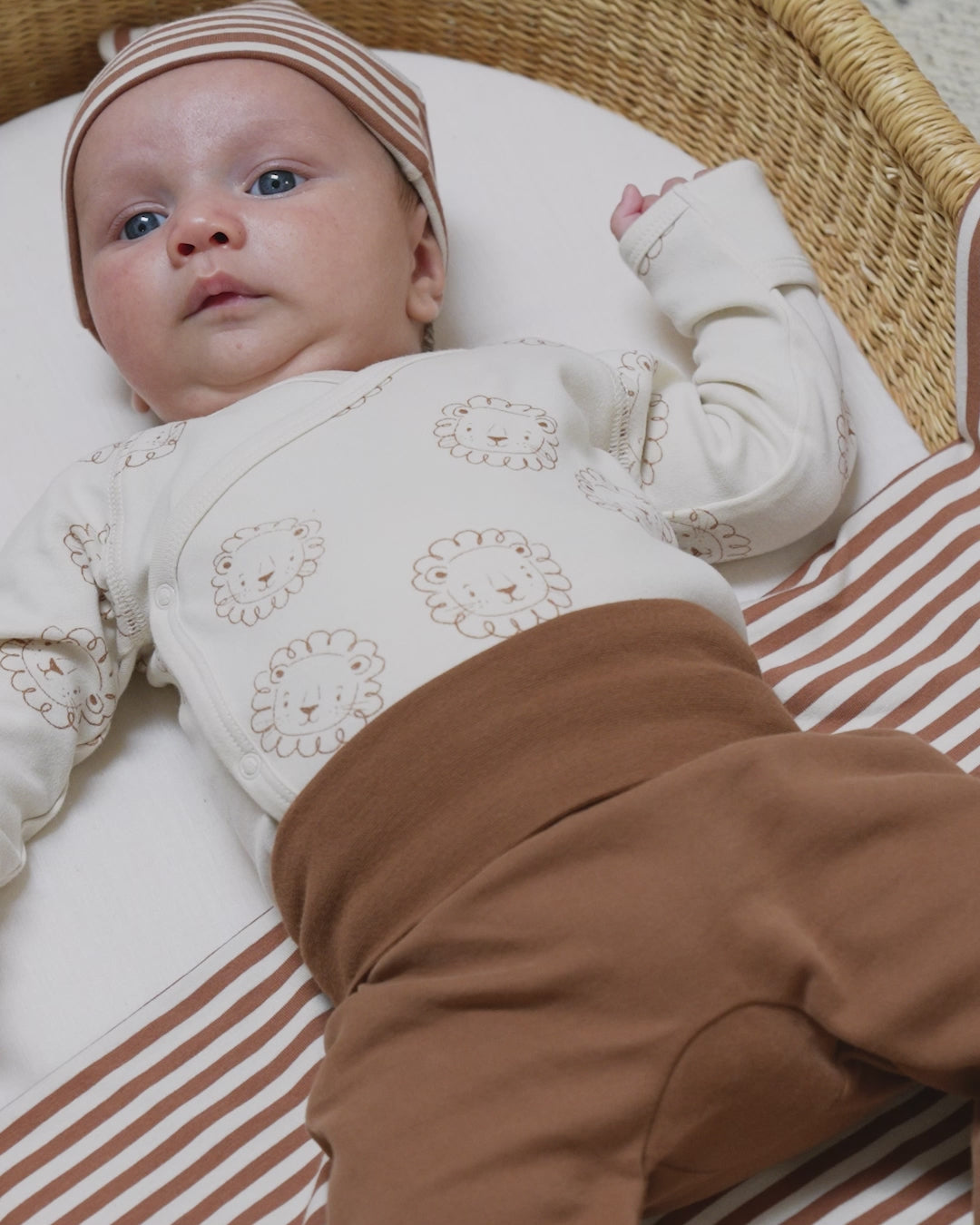 Swaddle || Cinnamon Stripe