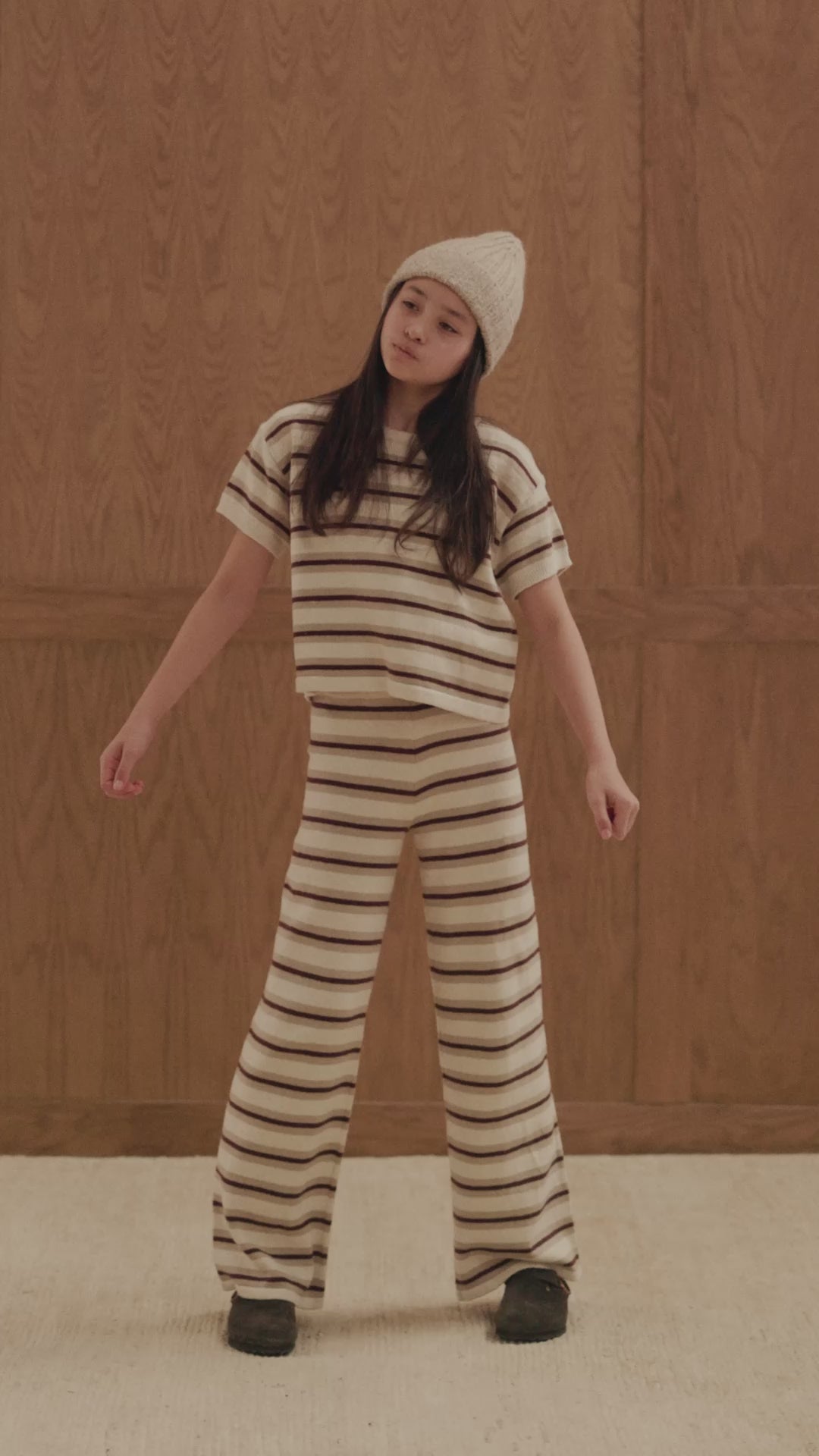 Tricoter une jambe large || Rayure bordeaux