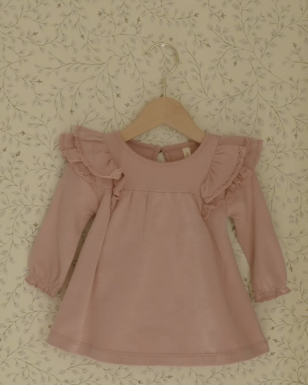 Langärmliges Flatterkleid || Rose