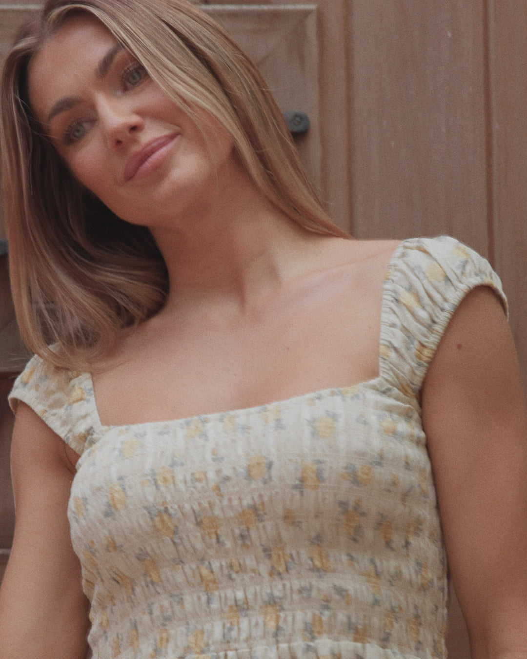 Vestido Ivy para mujer con flor de limón y florecitas