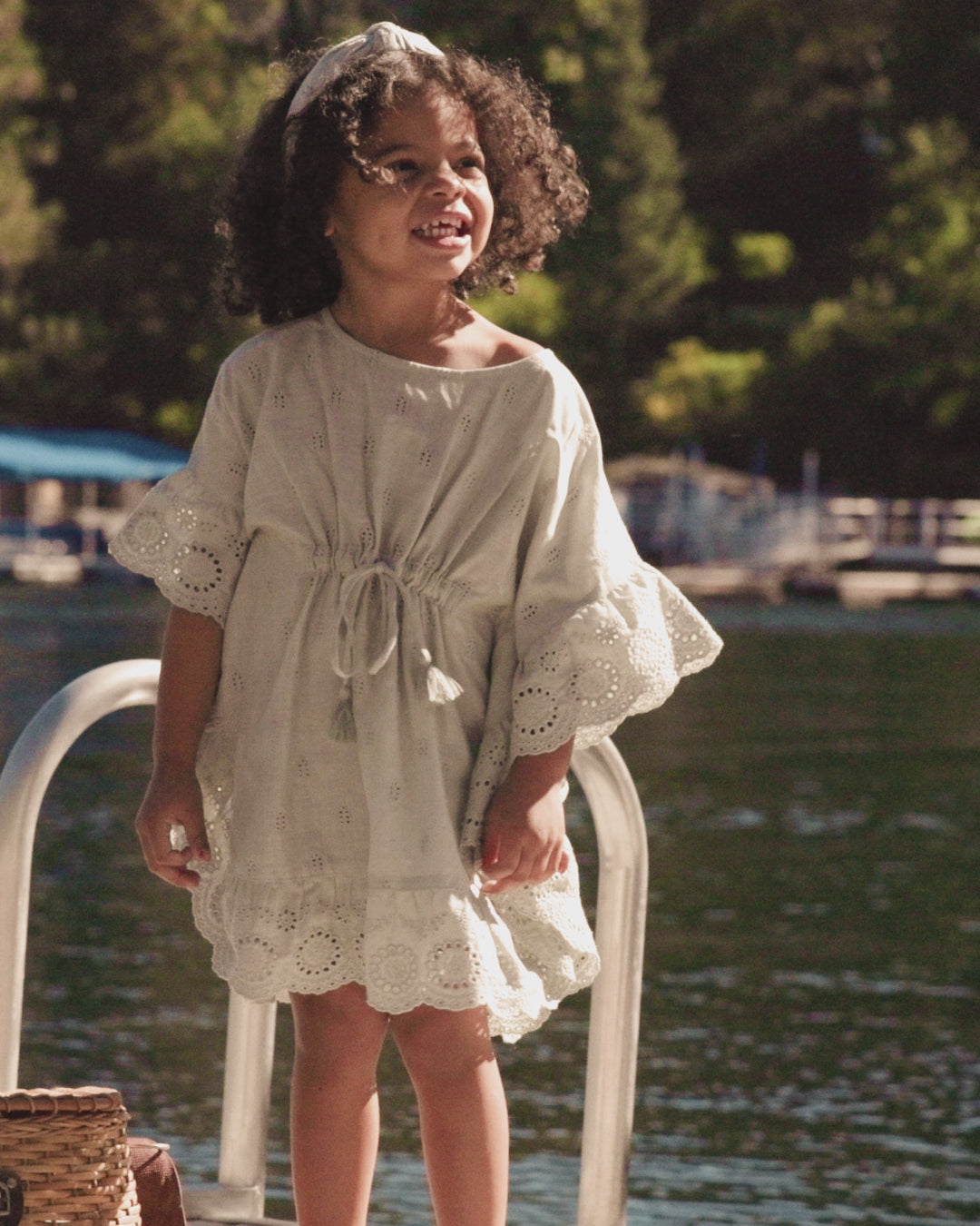 قفطان يغطي رغوه البحر